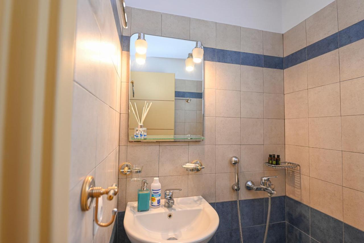 Aesthetic View Apartments Arnados Ngoại thất bức ảnh